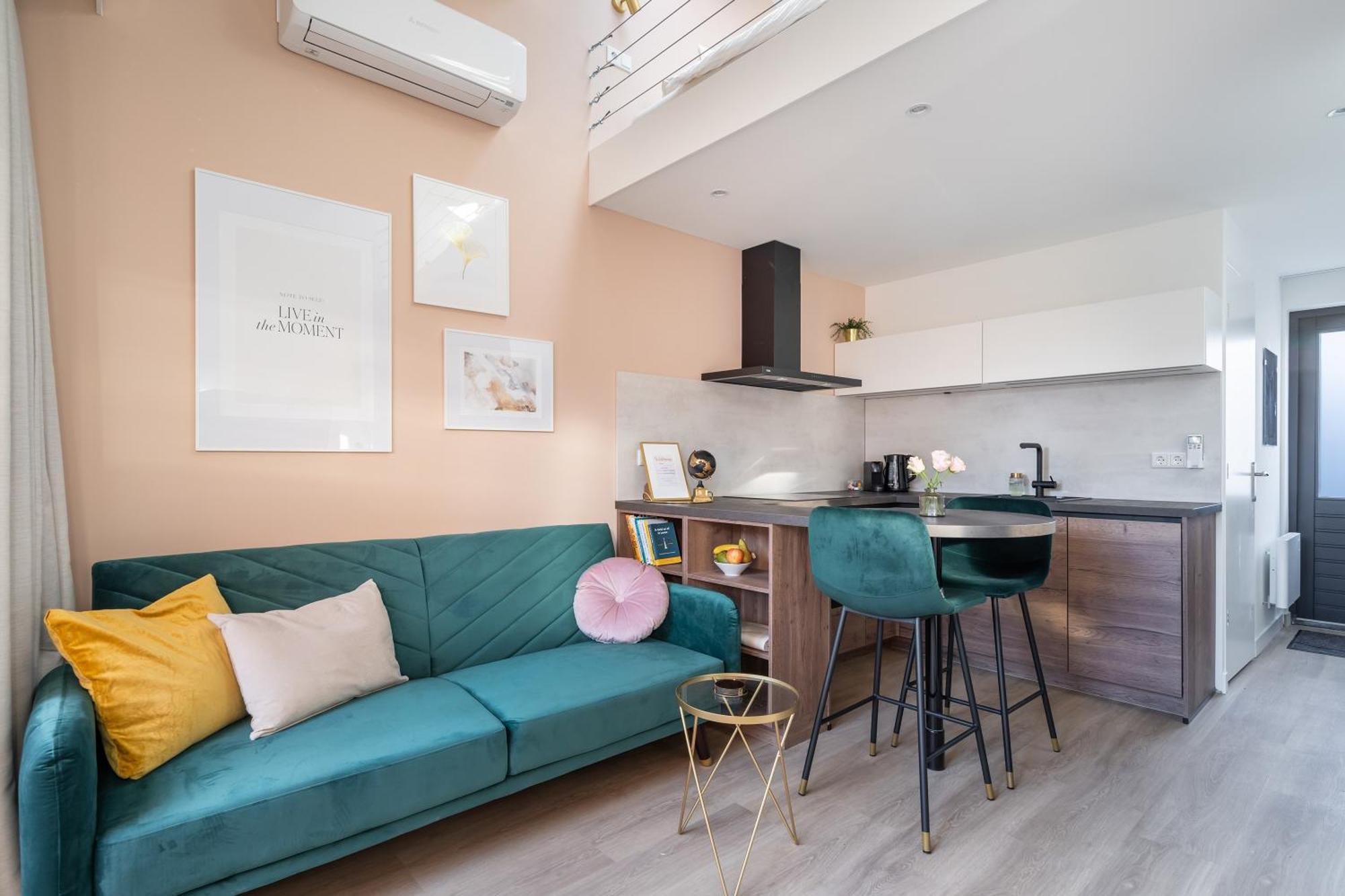 휘첸 Luxury Fully Equipped Studio - Centrally Located 아파트 외부 사진